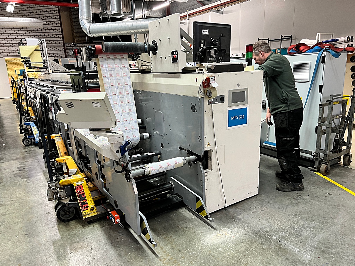 Relocation of a MPS 8-colour flexo line for a Dutch customer
